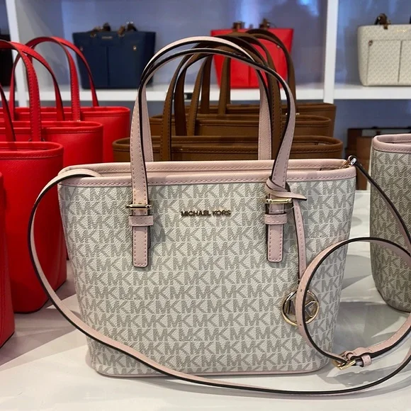 MICHAEL KORS ベージュ トートバッグ Michael Kors ベージュ トートバッグ - メルカリ